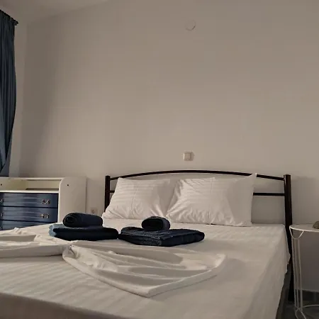 The Blue Quartz Apartment *